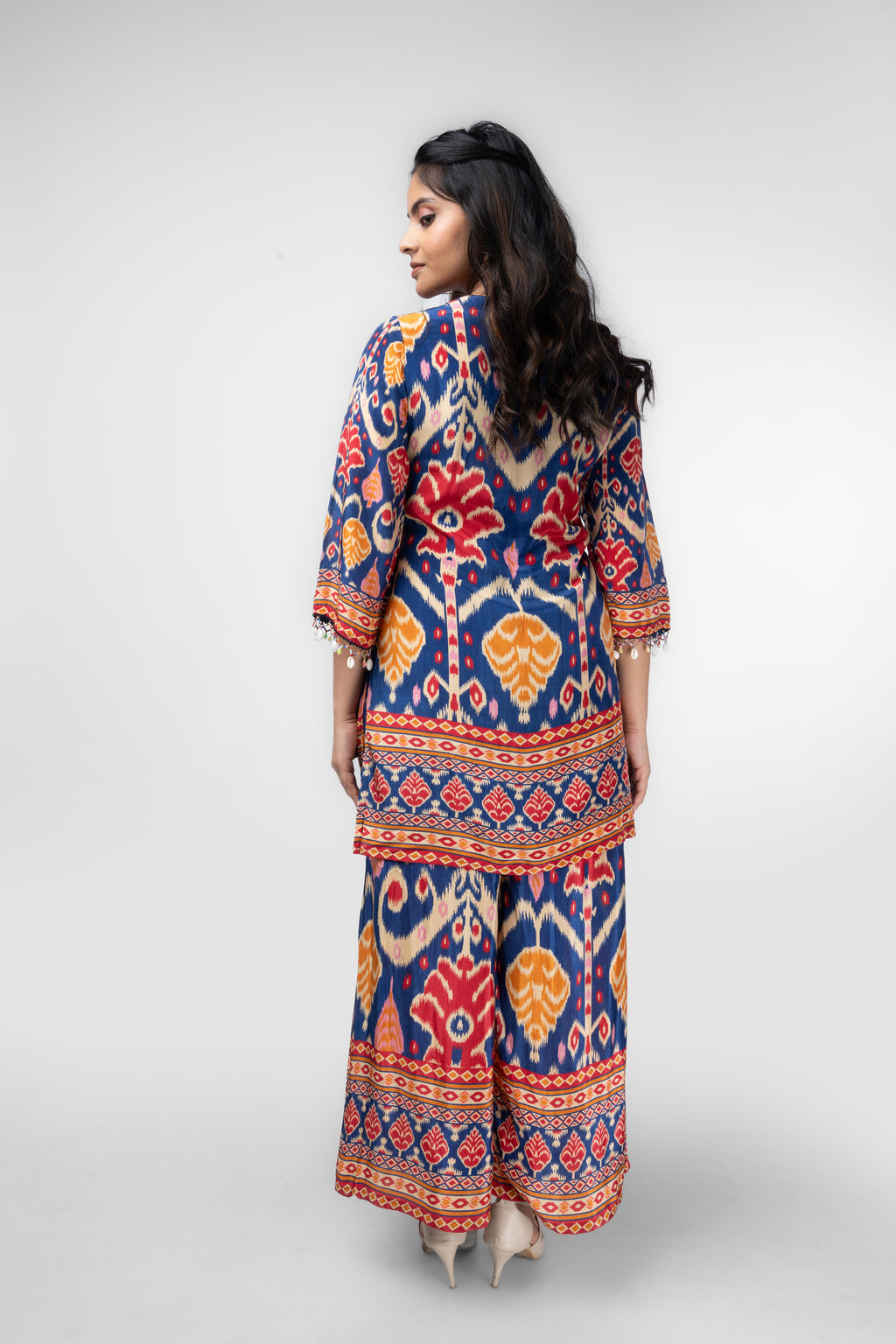 Multicoloured co-ordset with patola print in pure crape