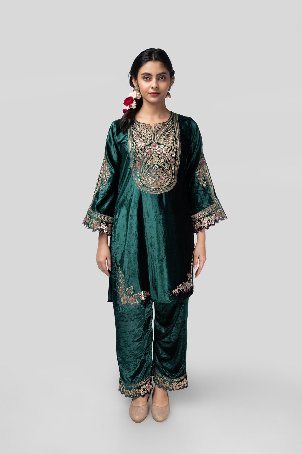 Emerald Velvet Embroidered Kurti Set
